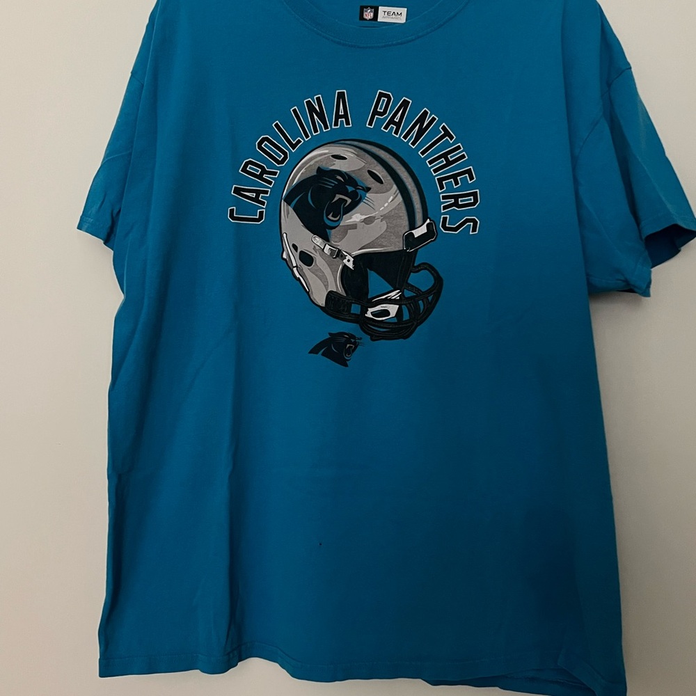 NFL Team Apparel Carolina Panthers graphic short sleeve T-shirt women’s XL